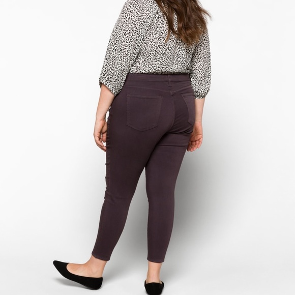 Bhody Skinny High Rise Jean - Picture 4 of 9